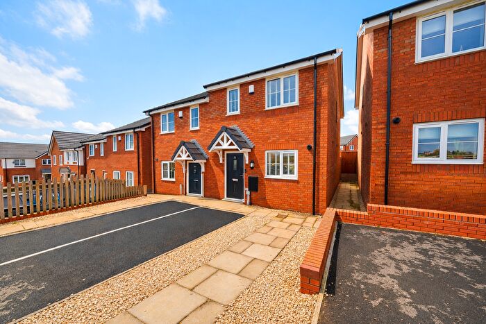 Semi Detached House For Sale In Waterfall Close, Barlestone, Nuneaton, Warwickshire, CV13