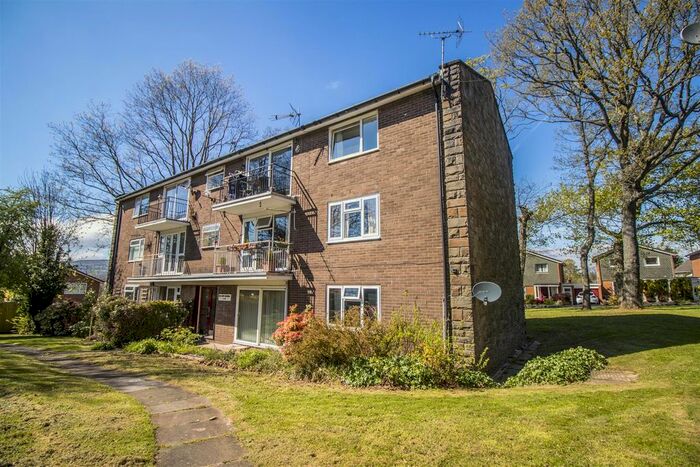 2 Bedroom Flat To Rent In Calcot House, Croesyceiliog, Cwmbran, NP44