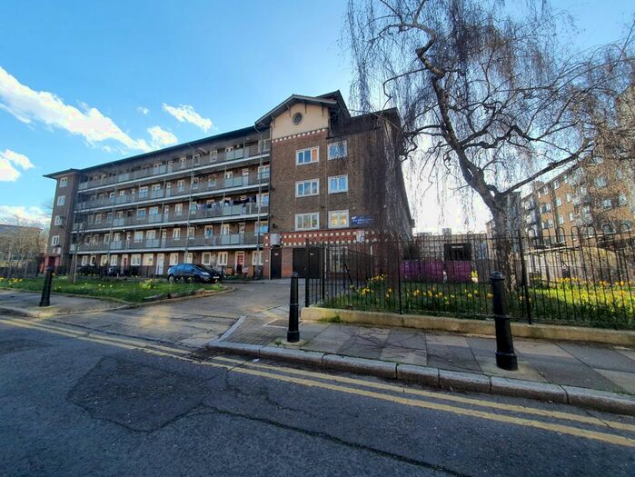 3 Bedroom Flat To Rent In Usk Street, London, E2