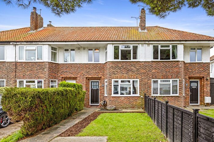 3 Bedroom Terraced House For Sale In Ardingly Drive, Worthing, BN12