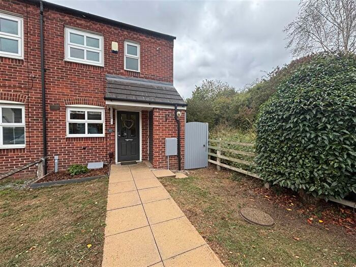 2 Bedroom Semi-Detached House To Rent In Ward Close, Fradley, Lichfield, WS13