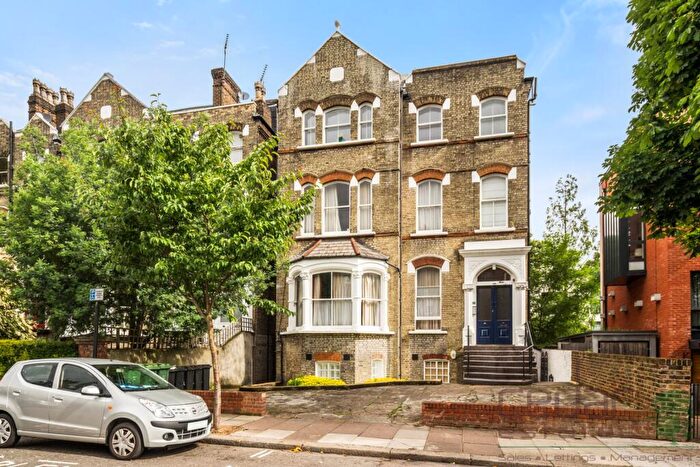 1 Bedroom Flat To Rent In Woodchurch Road, South Hampstead, NW6