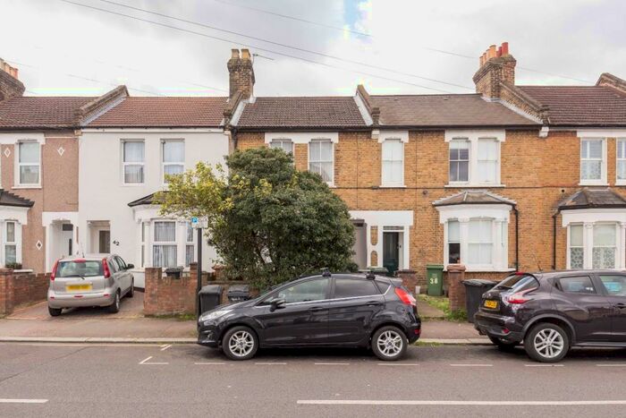 4 Bedroom House To Rent In Engleheart Road, London, SE6