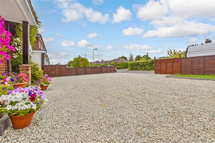 4 Bedroom Detached House For Sale In Heather Drive, St Michaels, Tenterden, Kent, TN30