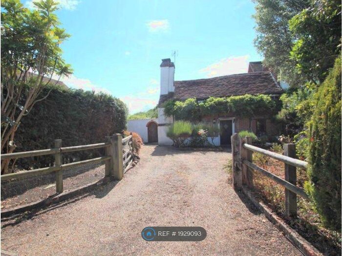 2 Bedroom Semi-Detached House To Rent In The Street, Ewhurst, Cranleigh, GU6