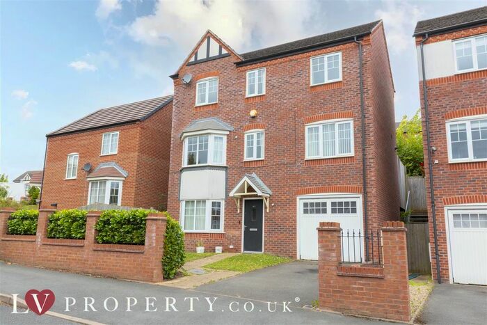 4 Bedroom Property To Rent In Ley Hill Farm Road, Northfield, Birmingham, B31