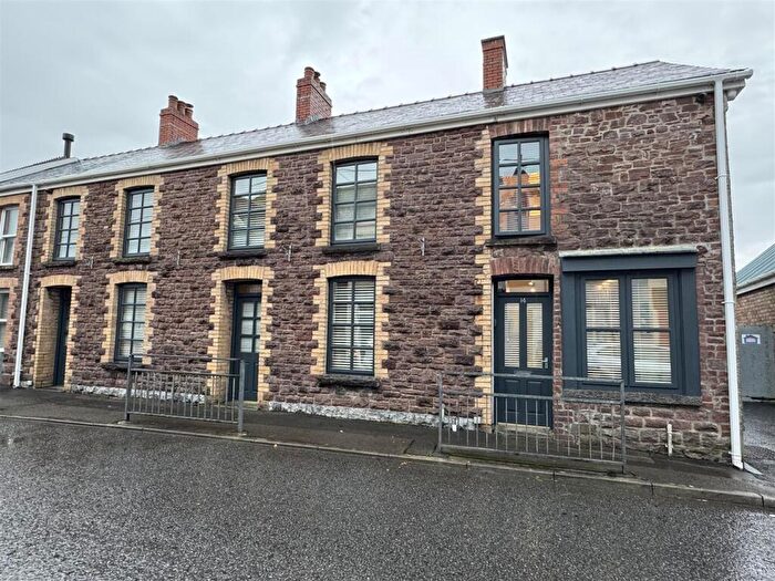 4 Bedroom Terraced House For Sale In Church Street, Llandybie, Ammanford, SA18