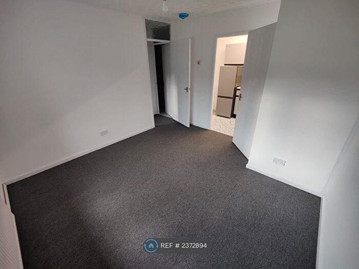 1 Bedroom Flat To Rent In Cloverdale, Northwich, CW8