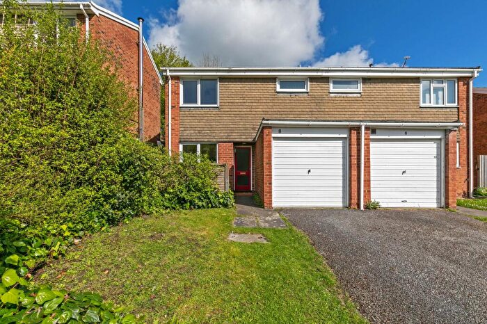 3 Bedroom Semi Detached House To Rent In Shelley Close, Winchester, SO22