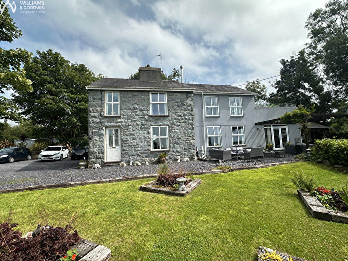 4 Bedroom Detached House For Sale In Lon Rhostryfan, Rhostryfan, Gwynedd, LL54