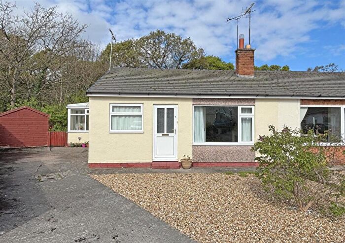 2 Bedroom Semi-Detached Bungalow For Sale In Moor Park, Abergele, Conwy, LL22