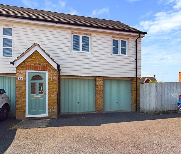 2 Bedroom Flat To Rent In Avalon Street, Aylesbury, HP18