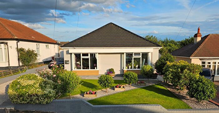 3 Bedroom Detached Bungalow For Sale In Northcroft Avenue, South Elmsall, Pontefract, WF9