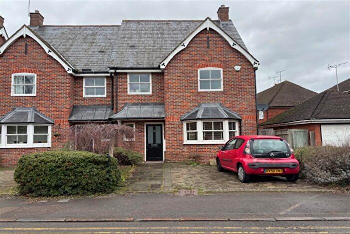 3 Bedroom House To Rent In Cambridge Road, SL7