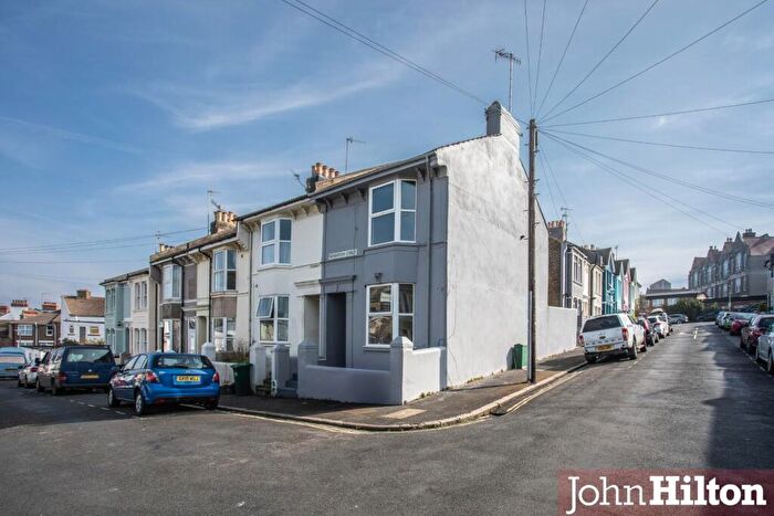 3 Bedroom End Of Terrace House For Sale In Normanton Street, Brighton, BN2