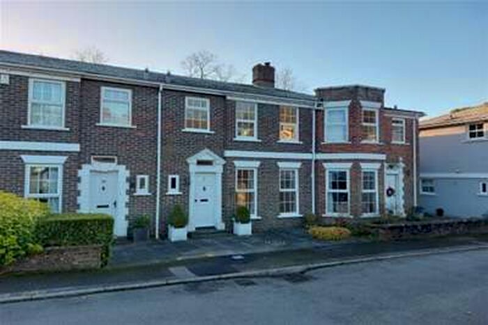 3 Bedroom House To Rent In Midhurst, GU29