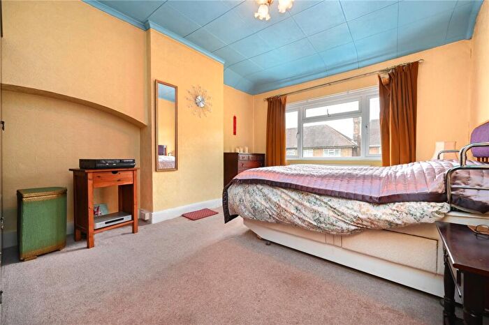 3 Bedroom End Of Terrace House For Sale In Mansel Grove, Walthamstow, London, E17