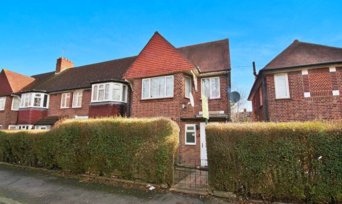 3 Bedroom End Terrace House For Sale In Marlborough Road, Isleworth, TW7