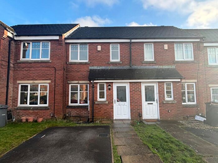 2 Bedroom Terraced House To Rent In Beanland Gardens, Bradford, BD6