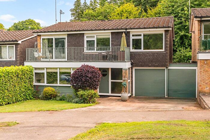 4 Bedroom Detached House For Sale In Turpins Ride, Welwyn, AL6