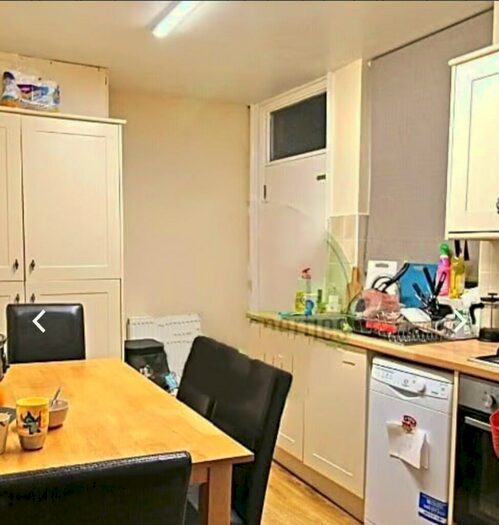 5 Bedroom Terraced House To Rent In Blandford Gardens, Leeds, West Yorkshire, LS2