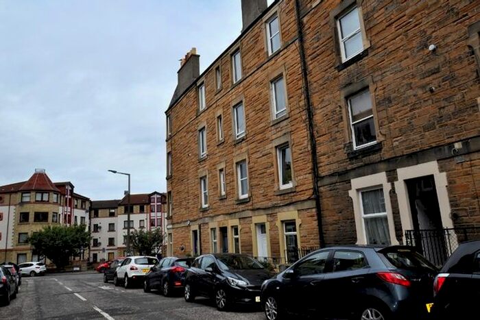 2 Bedroom Flat To Rent In Dalgety Street, Meadowbank, Edinburgh, EH7