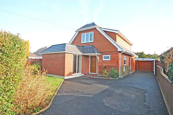 4 Bedroom Detached House For Sale In Chewton Way, Highcliffe, Christchurch, Dorset, BH23