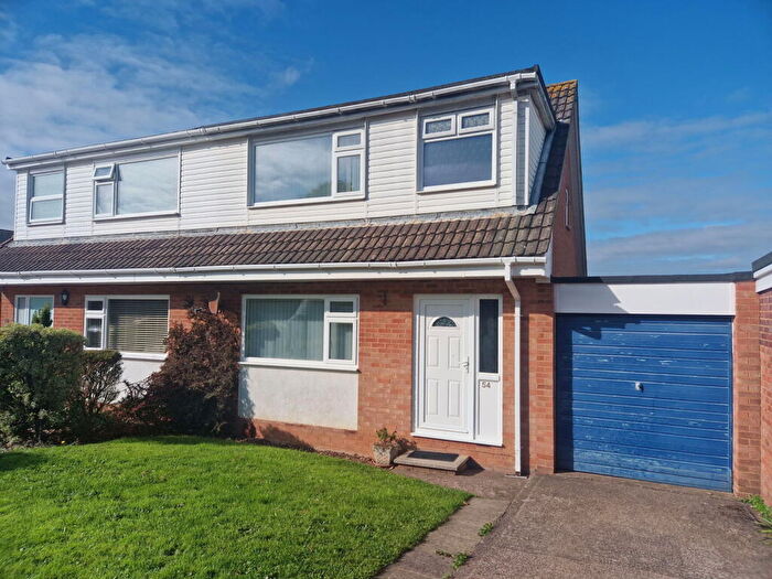 3 Bedroom Semi-Detached House For Sale In Maple Drive, Exmouth, EX8
