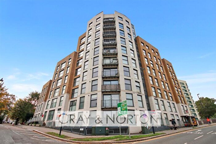 2 Bedroom Flat For Sale In The Waldrons, Croydon, CR0