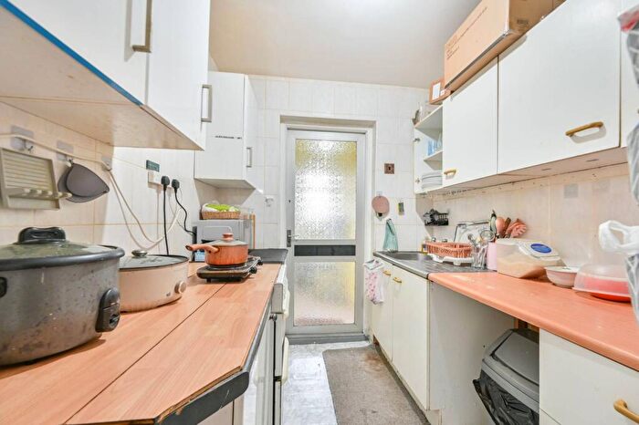 3 Bedroom Terraced House For Sale In Tokyngton Avenue, Wembley, HA9