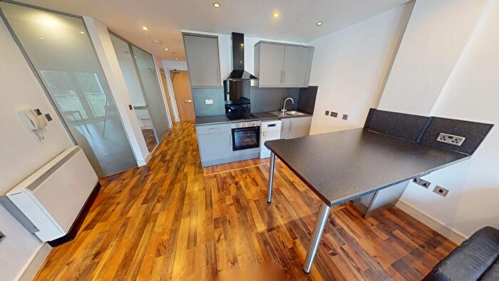 2 Bedroom Terraced House To Rent In Apartment North West, Talbot Street, Nottingham, NG1