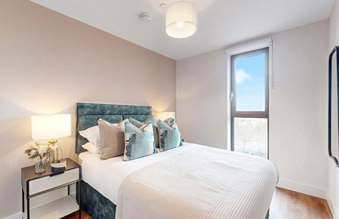 1 Bedroom Apartment To Rent In One Maidenhead, A Garden Boulevard, SL6