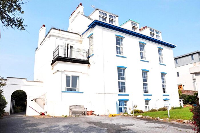 2 Bedroom Apartment To Rent In Trefusis Terrace, Exmouth, EX8