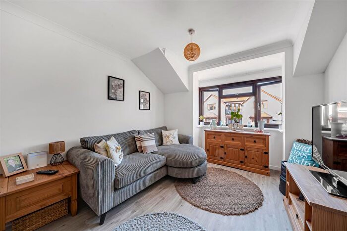 2 Bedroom Flat For Sale In Cranborne Road, Swanage, BH19 - Photo 2