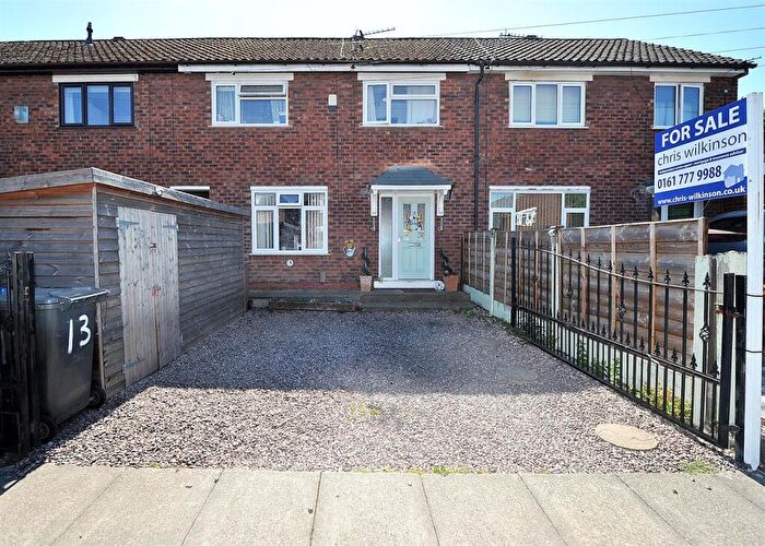 3 Bedroom Cluster House For Sale In Rochford Road, Eccles, M30