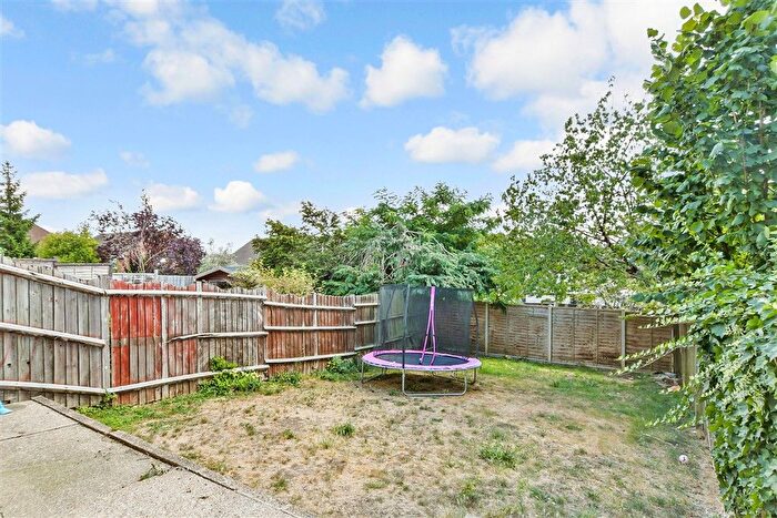 2 Bedroom Semi-Detached House For Sale In Merrals Wood Road, Strood, Rochester, Kent, ME2