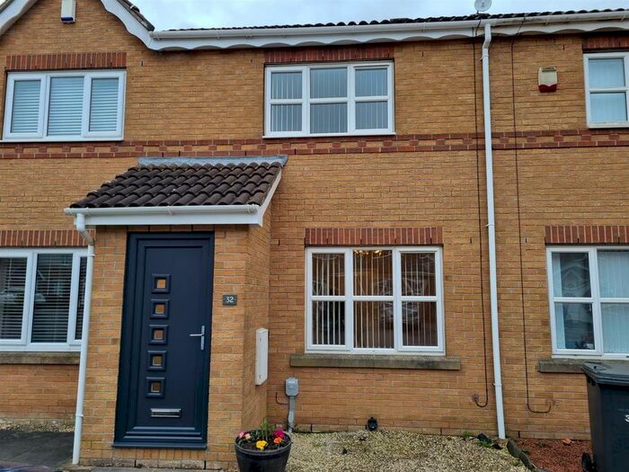 2 Bedroom Terraced House To Rent In Sailors Wharf, Hull, HU9