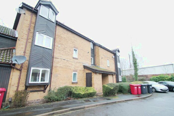 1 Bedroom Flat To Rent In Albany Park, Colnbrook, Slough SL3