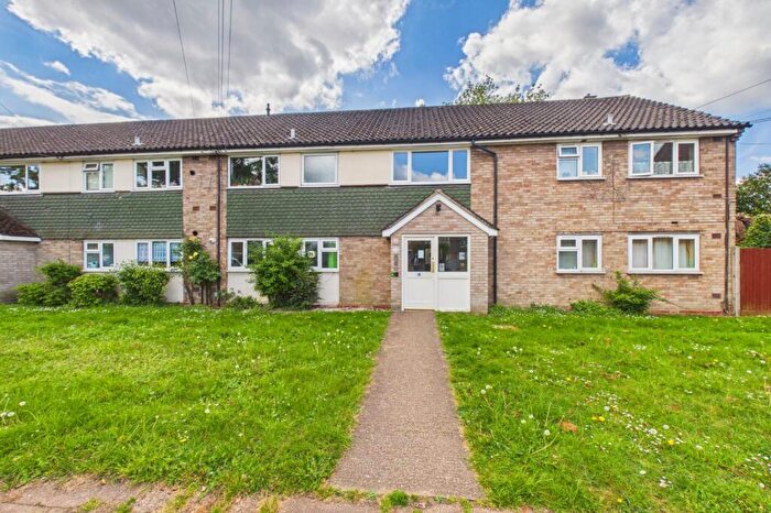 1 Bedroom Flat For Sale In Tongham Road, Aldershot, Hampshire, GU12
