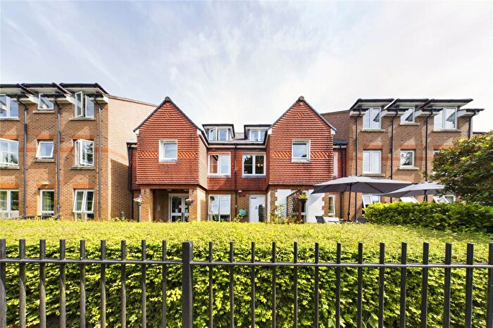 1 Bedroom Apartment To Rent In Fairfield Road, East Grinstead, West Sussex, RH19