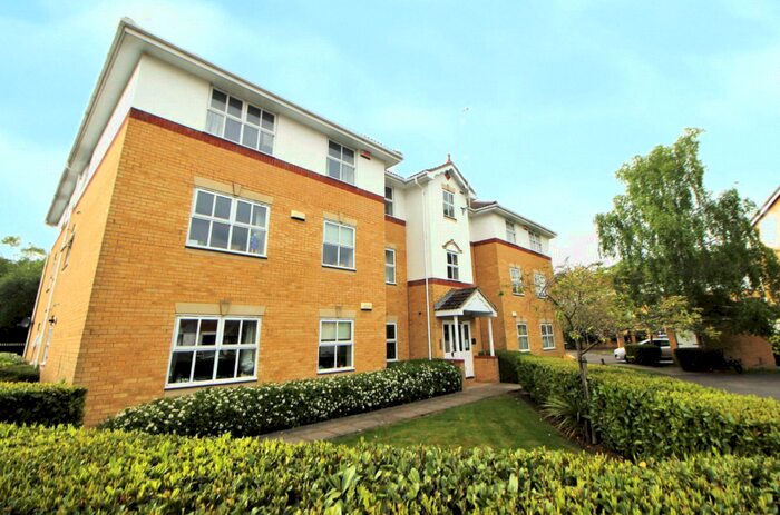 2 Bedroom Flat To Rent In Cody Close, Ash Vale, Aldershot, GU12