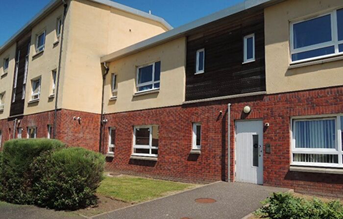 2 Bedroom Flat To Rent In New Mart Place, Chesser, Edinburgh, EH14