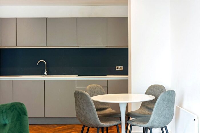 2 Bedroom Flat For Sale In Deansgate Square, Owen Street, Manchester, Greater Manchester, M15
