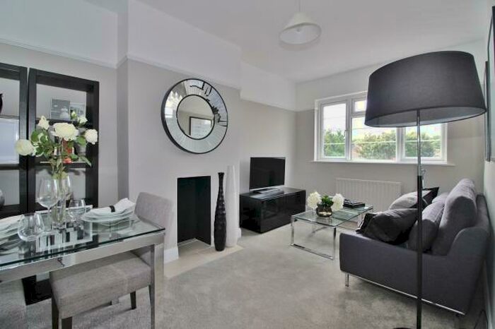 1 Bedroom Flat To Rent In Clive Road, West Dulwich, London, SE21