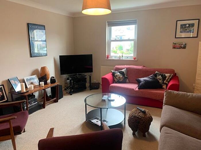 2 Bedroom Maisonette To Rent In Cathedral Road, Pontcanna, Cardiff, CF11