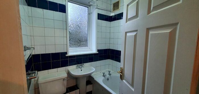 3 Bedroom Terraced House To Rent In Westway, East Acton W12