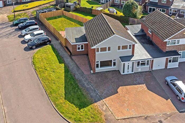 4 Bedroom Detached House To Rent In Hornbeams, Bricket Wood, St.Albans, AL2