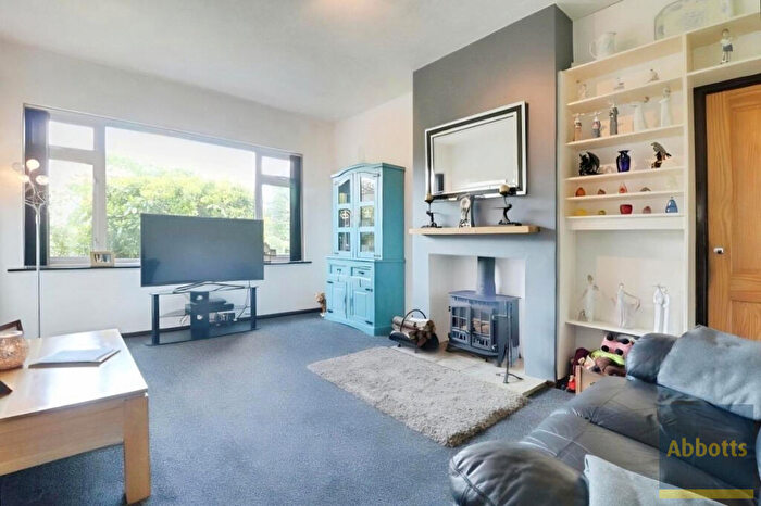 2 Bedroom Maisonette To Rent In London Road, Rayleigh, SS6