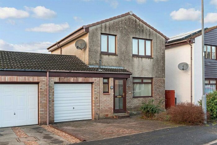 3 Bedroom Link Detached House For Sale In Heather Gardens, Lenzie, Kirkintilloch, Glasgow, G66