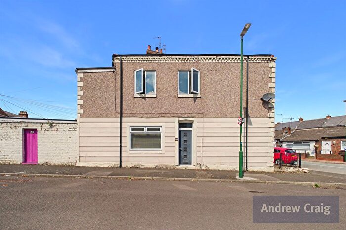 2 Bedroom End Of Terrace House For Sale In Hurworth Place, Jarrow, NE32